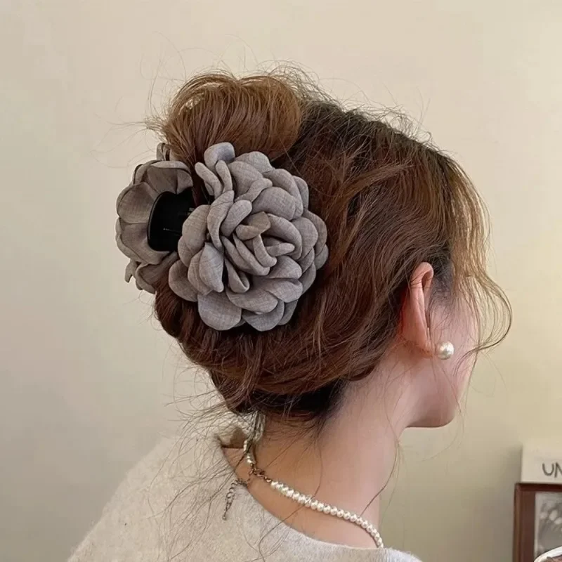 Klip Cakar Rambut Bunga Mawar  - Travel Accessories Girls ulasan dan harga